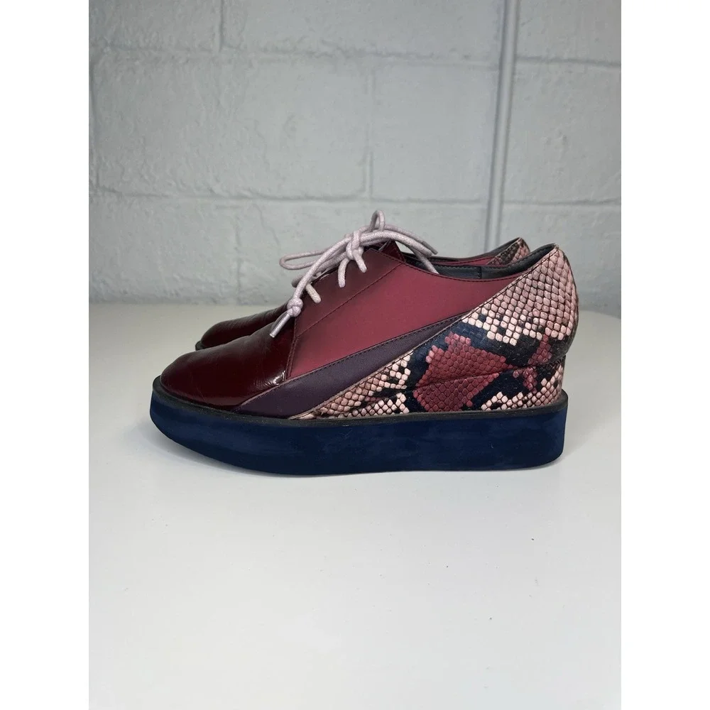 United Nude Spark Derby Burgundy Platform Oxford Womens 37 / US 6.5 Snake Print‎